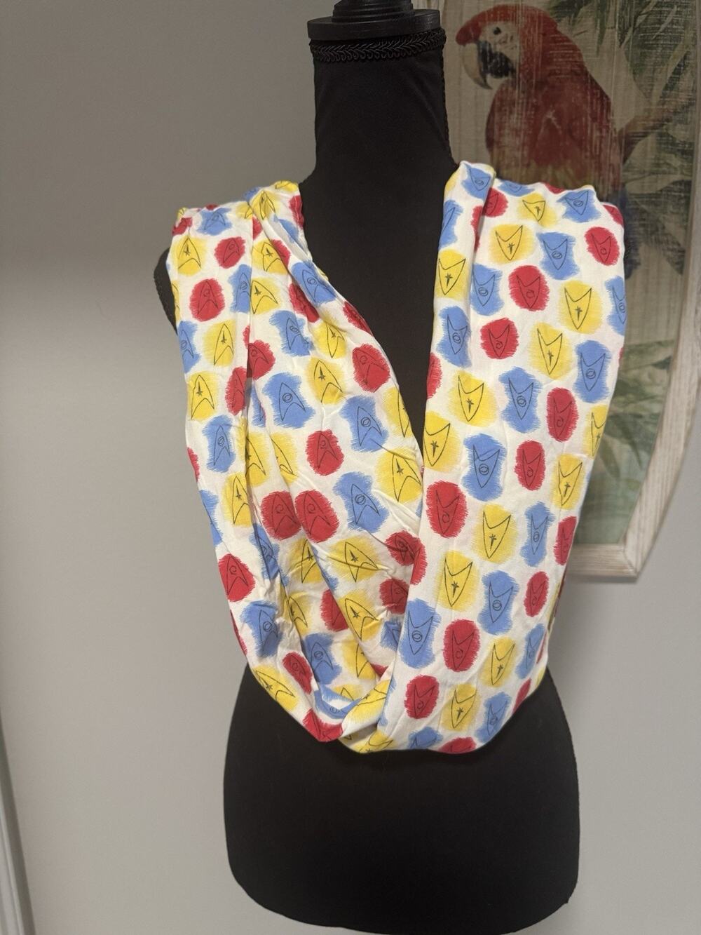 New Star Trek Her Universe Infinity Scarf Delta Insignia Print